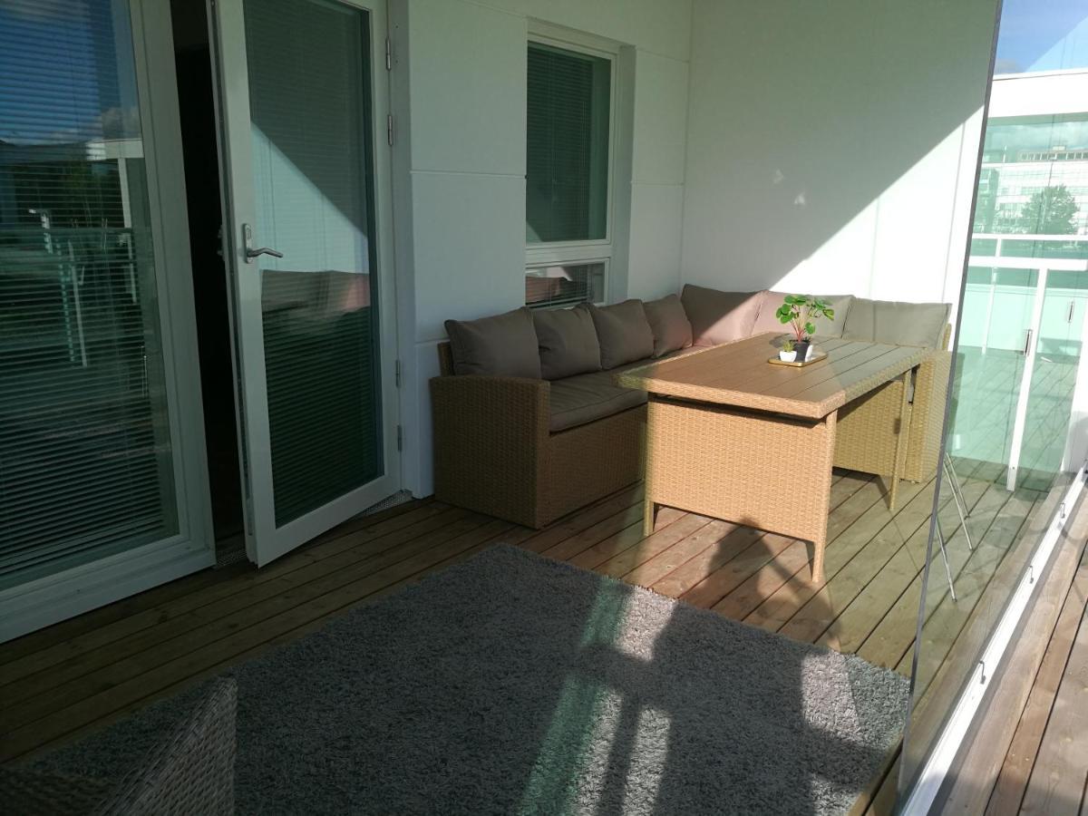 Starhomes Double Lux 8 오울루 외부 사진