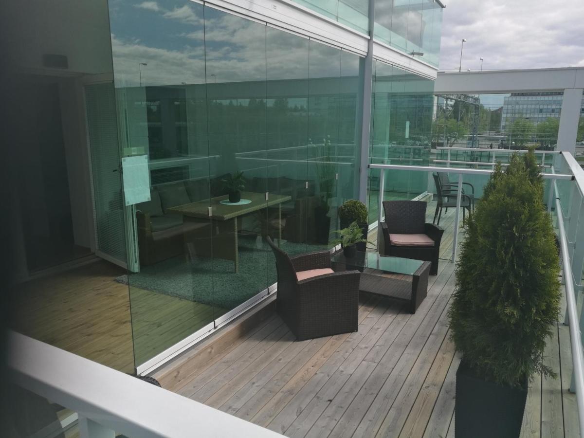 Starhomes Double Lux 8 오울루 외부 사진