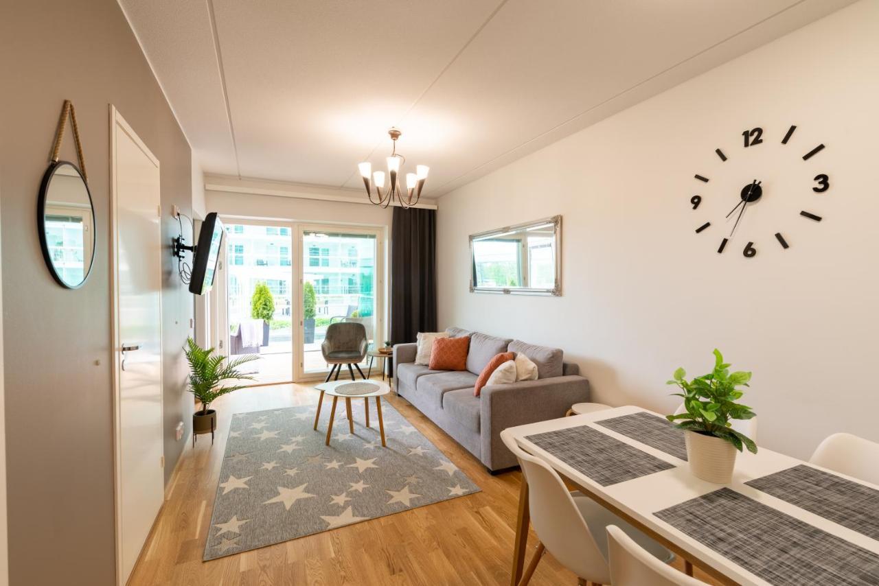 Starhomes Double Lux 8 오울루 외부 사진