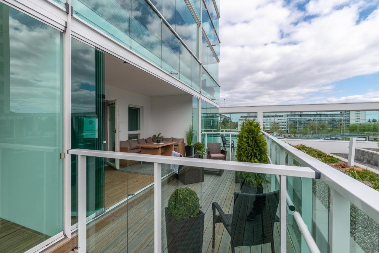 Starhomes Double Lux 8 오울루 외부 사진